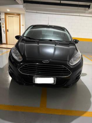 FORD FIESTA 1.6 TITANIUM HATCH 16V FLEX 4P POWERSHIFT FORD FIESTA 1.6 TITANIUM HATCH 16V FLEX 4P POWERSHIFT